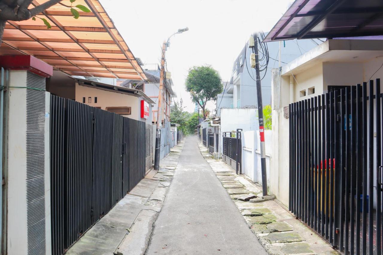 Oyo 2768 Oq Residence Jakarta Eksteriør bilde